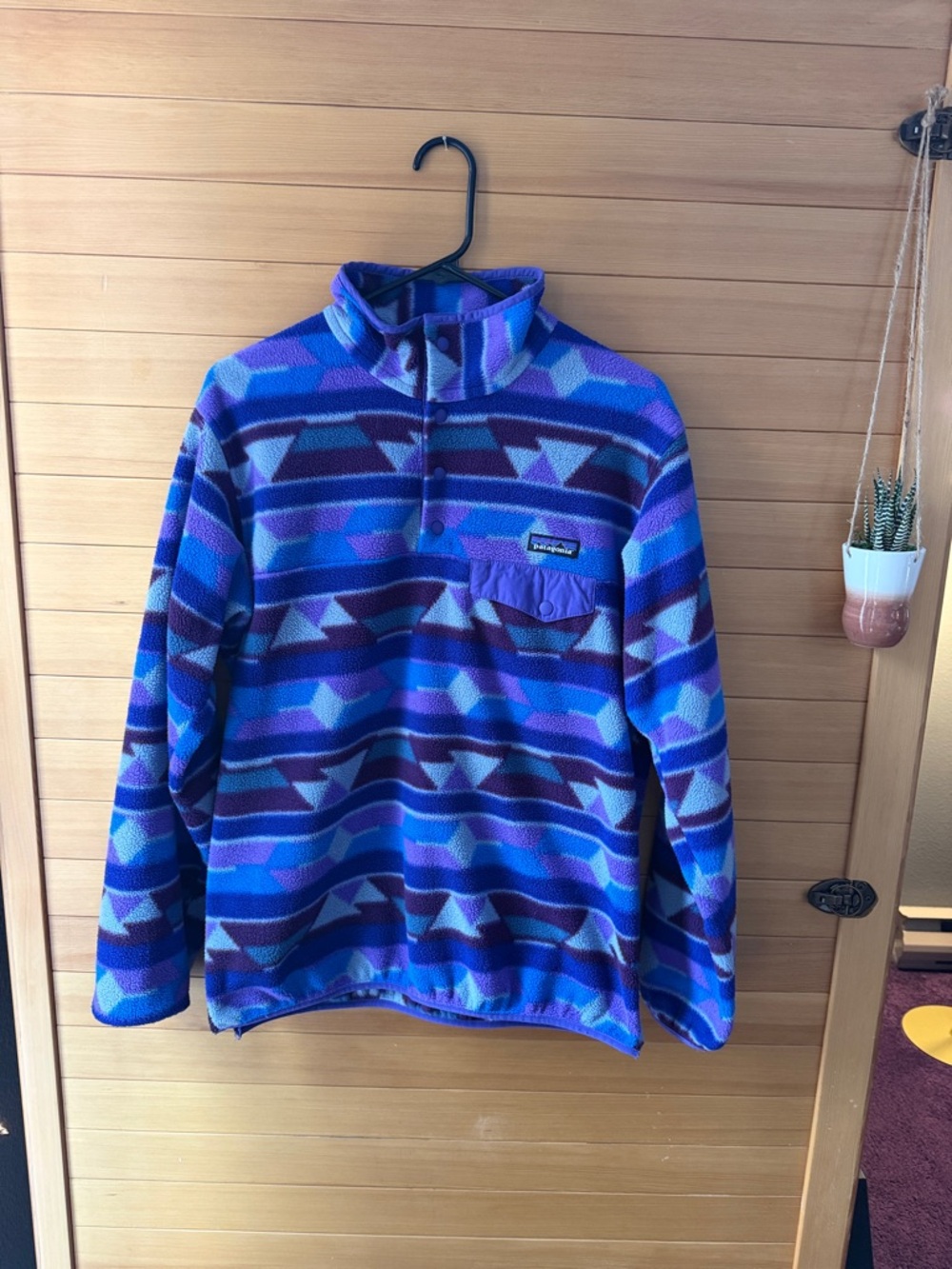 Patagonia Men’s Blue & Purple Geometric Synchilla Zip Pullover